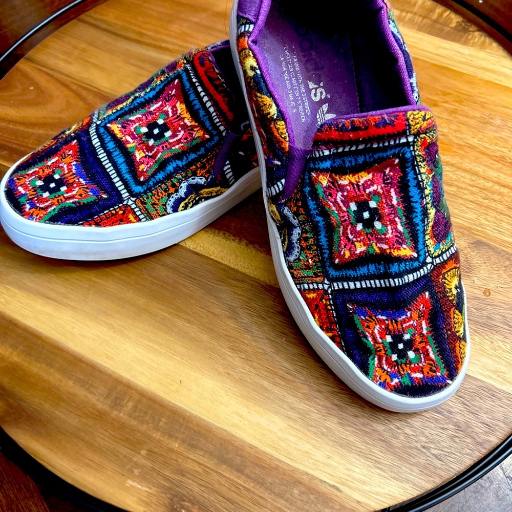 Size 7.5 adidas slip on